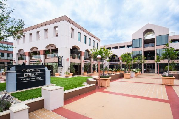 HRC Fertility Encino 诊所外观